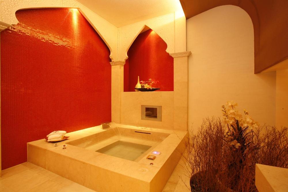 Chateau Boutique Motel Taichung Exterior foto