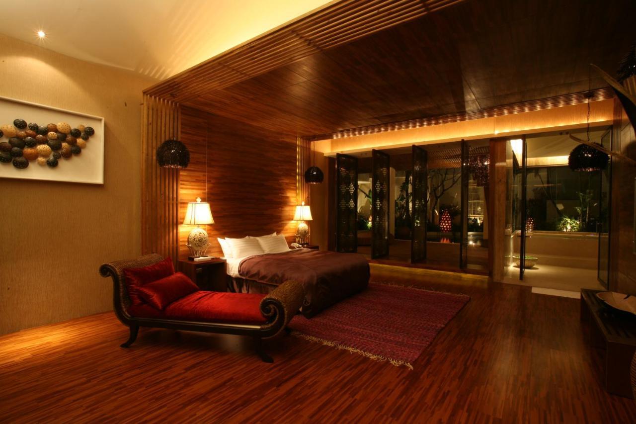 Chateau Boutique Motel Taichung Exterior foto